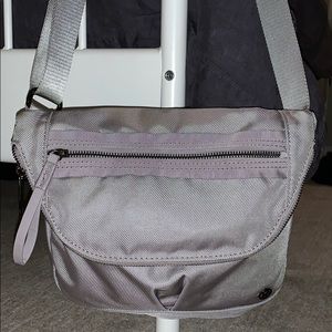 Lululemon grey purse